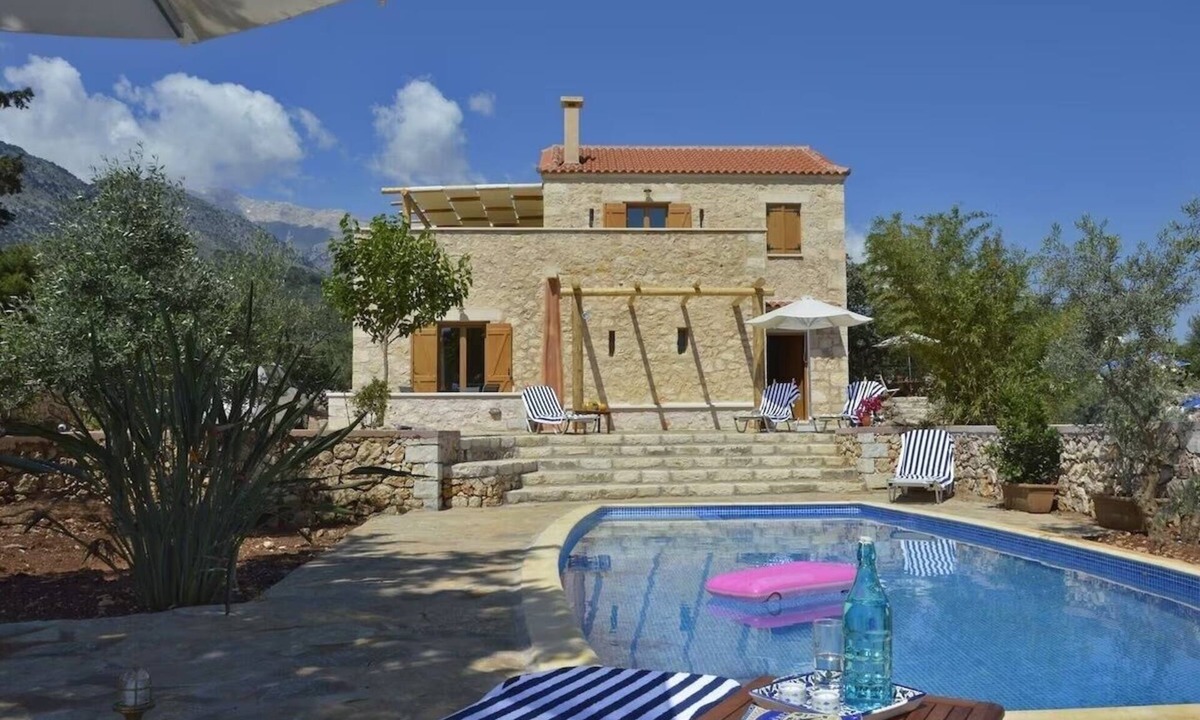 Melidoni Villa | Villa Ariadne - Stylish vacation home with all amenities