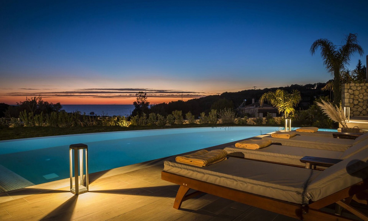Leivathos Villa | Villa Artemis & Villa Aphrodite - Zeus Exclusive Villas Collection
