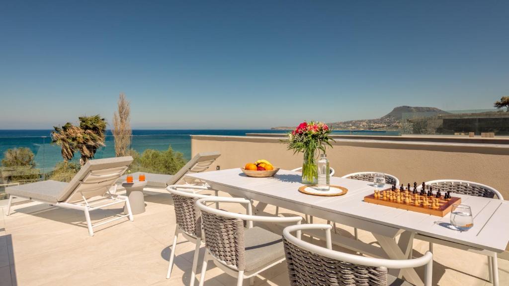 Kalyves Apartment | Villa Azurios