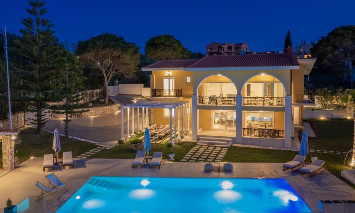 Tragaki Villa | Villa Bala Seaside Luxury Villa!