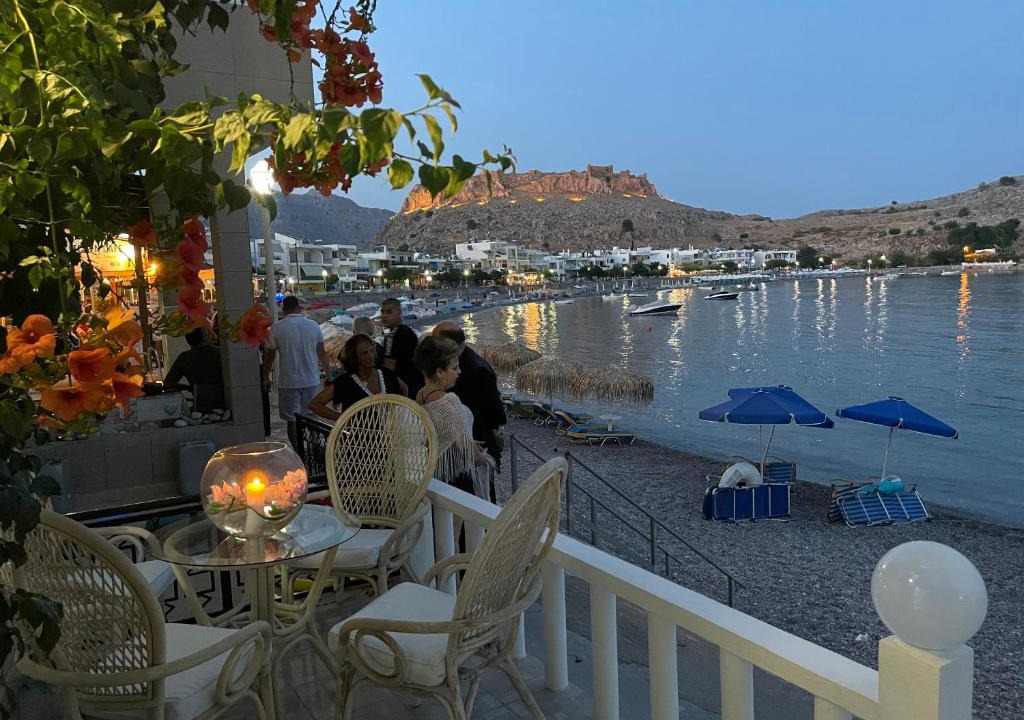 Haraki Villa | VILLA BLANCA