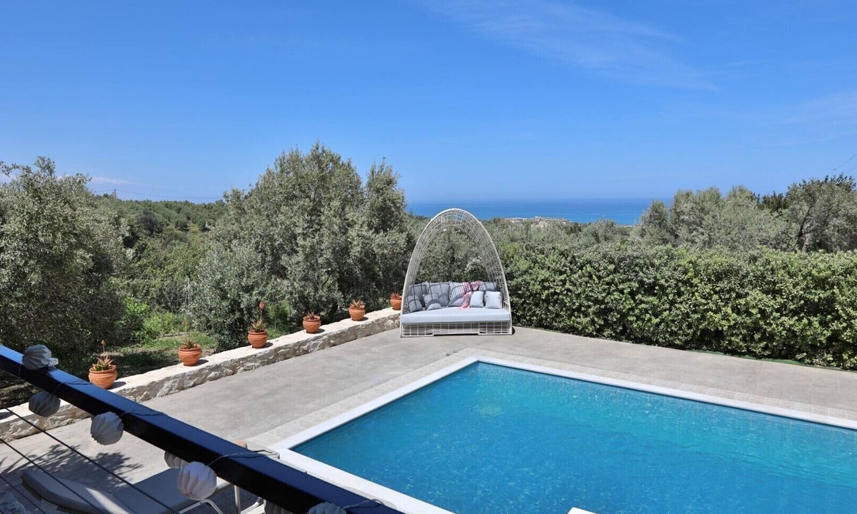Adelianos Kampos House | Villa Canella, Modern villa with private pool, 5 minutes from the beach