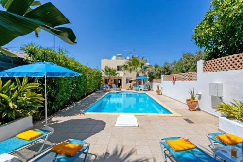 Old Hersonissos Villa | Villa Capri Crete by Villa Plus