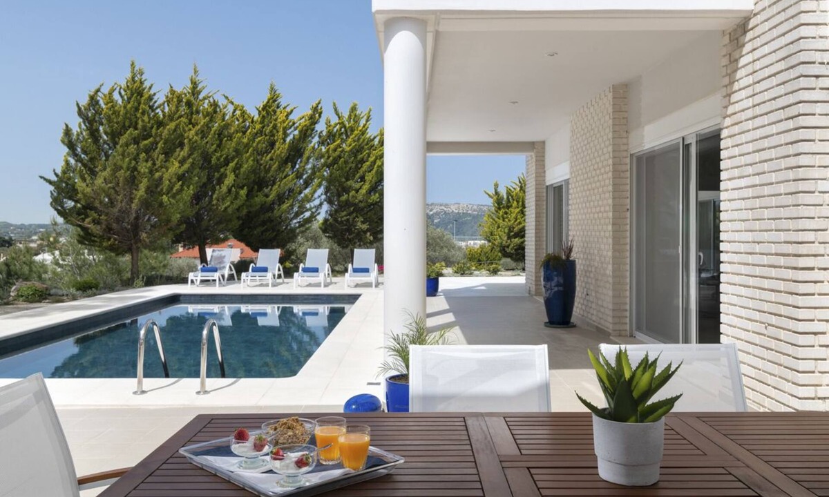 Pastida Villa | Villa Cornelia - Four Bedroom Villa, Sleeps 12