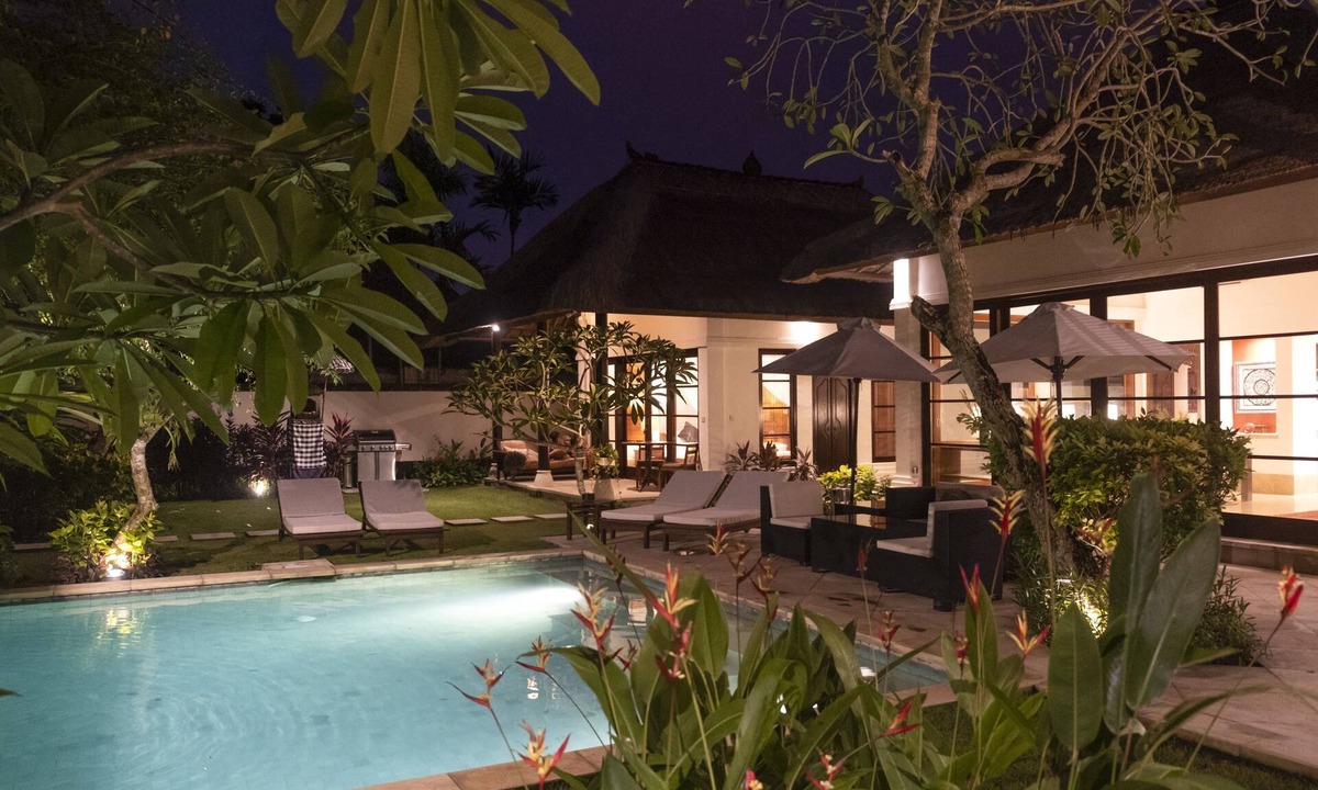 Jimbaran Bay Villa | Villa Dorado - Steps from Jimbaran Beach