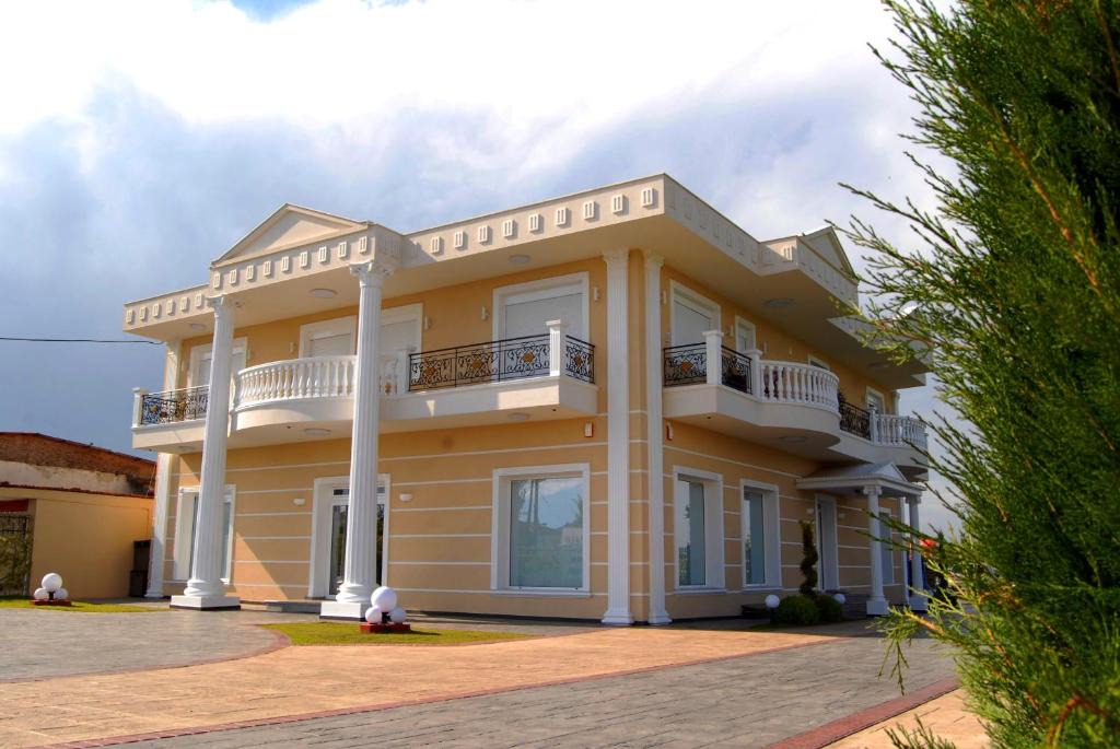 Katerini Apartment | Villa Elena