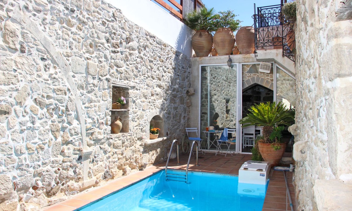 Sivas Villa | Villa Epimenidis