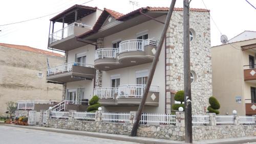Sarti Apartment | Villa George Giov