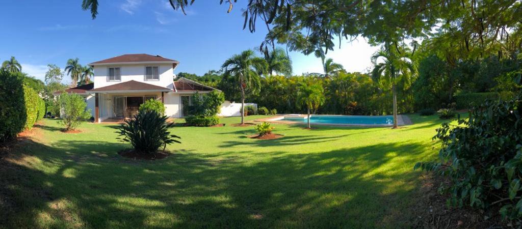 Rio San Juan Villa | Villa Hacienda De La Luna-A 3 minutos de la Playa