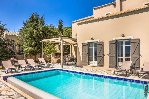Evreti Villa | Villa Helios Evreti