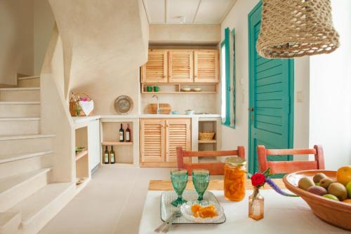 Koutouloufari Hotel | Villa Iokasti