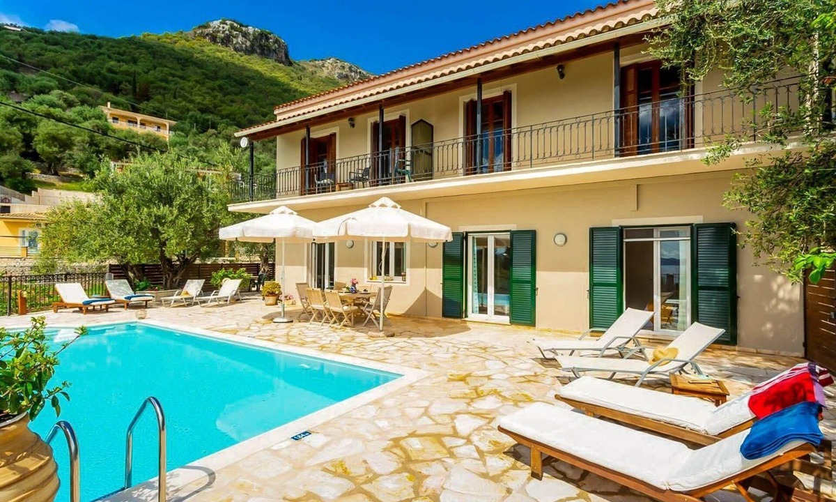 Nisaki Villa | Villa Katerina - Five Bedroom Villa, Sleeps 10