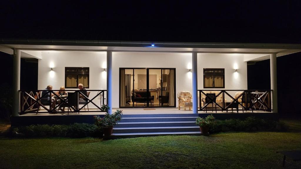 Grand'Anse Praslin Villa | Villa Laure