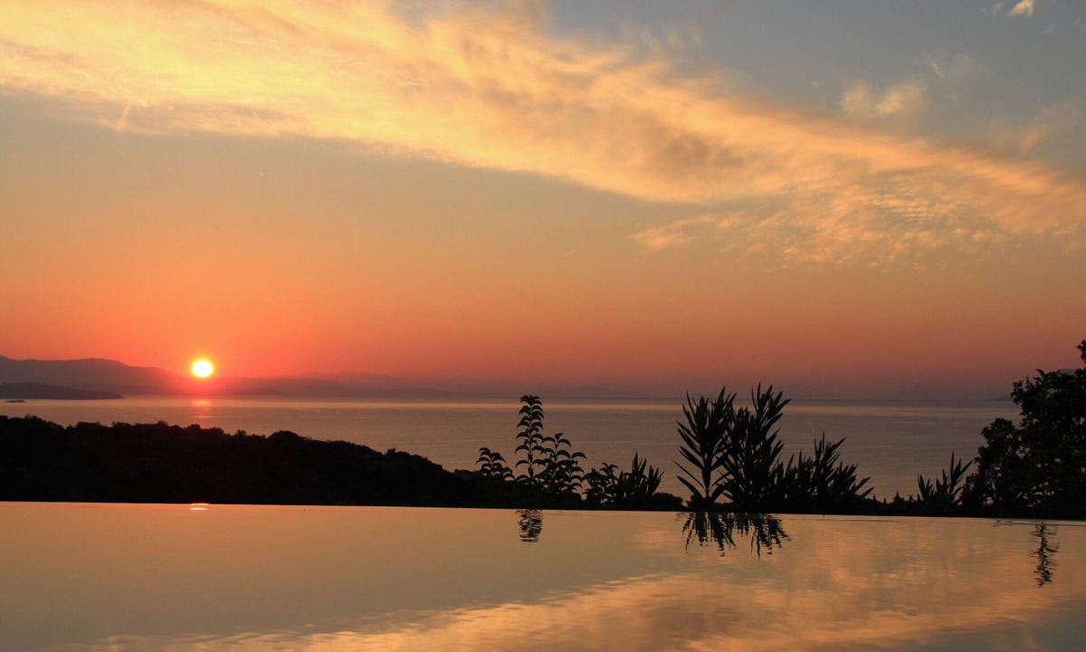 Sivota Villa | Villa Lefki – spacious contemporary villa with XL infinity pool