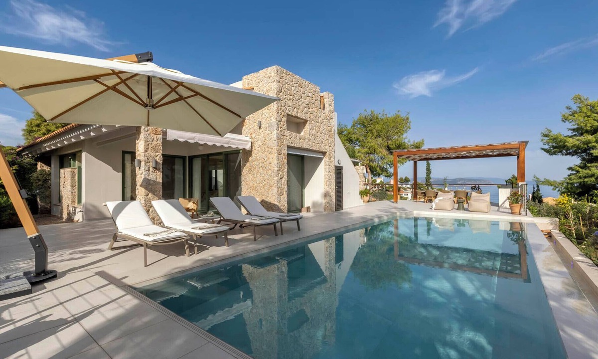 Agios Emilianos Villa | Villa Levantina – Your Home Away From Home in Porto Heli
