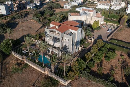 Gournai Villa | Villa Living E-motion