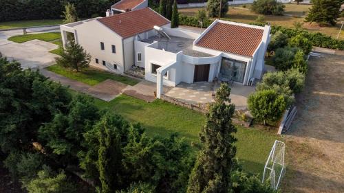 Ampavris Villa | Villa Luce