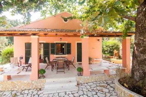 Ipsos Villa | Villa Magia