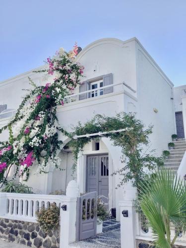 Kamari Apartment | Villa Maina