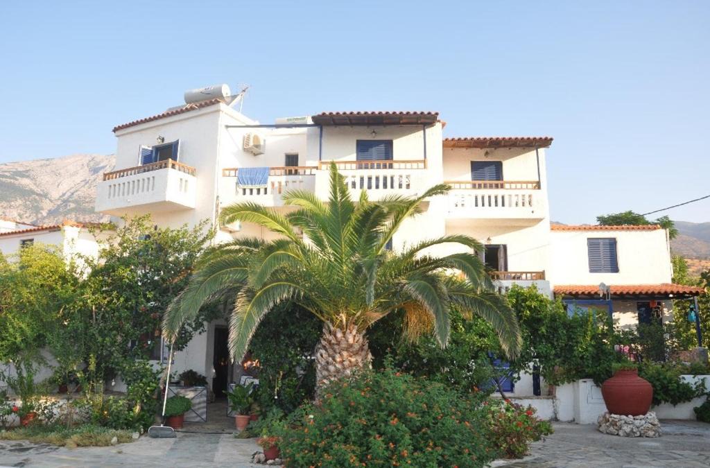 Kampos Marathokampou Apartment | Villa Maria