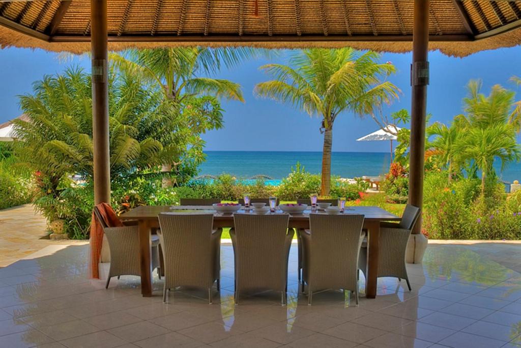 Lokapaksa Villa | Villa Mawar