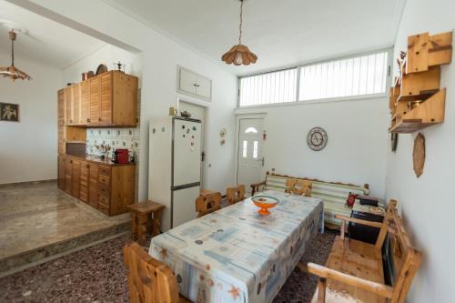 Kechries House | villa nicol