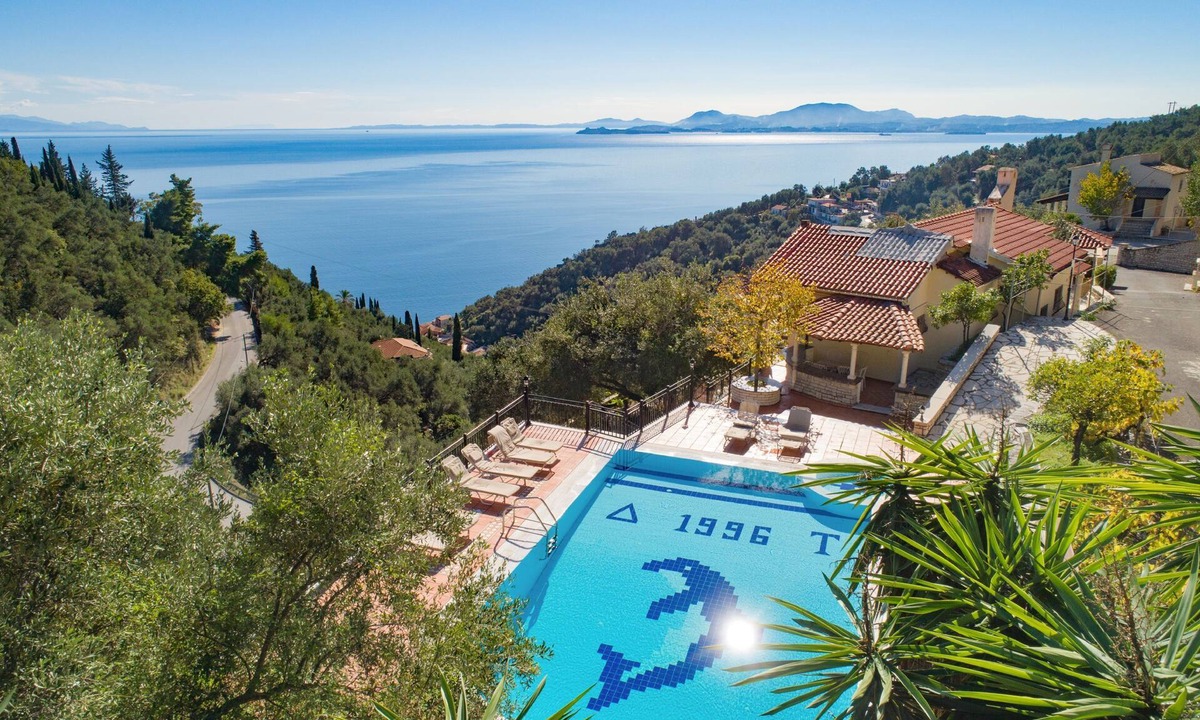 Nisaki Villa | Villa Panorama – Pool, Stunning views, Aircon, Parking