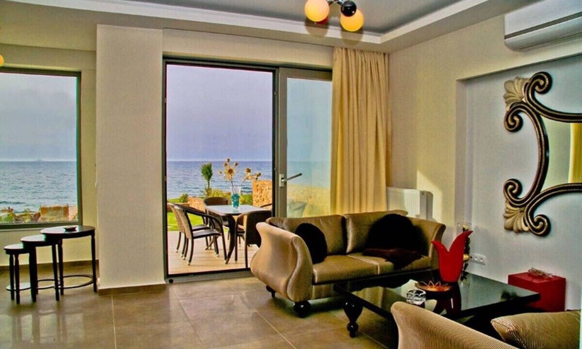 Kato Gouves Villa | Villa Peri | 4BR Beachfront with Sea View & Game Room