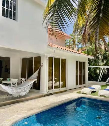 Punta Cana Village Villa | Villa Puntacana Village near by the airport and beach