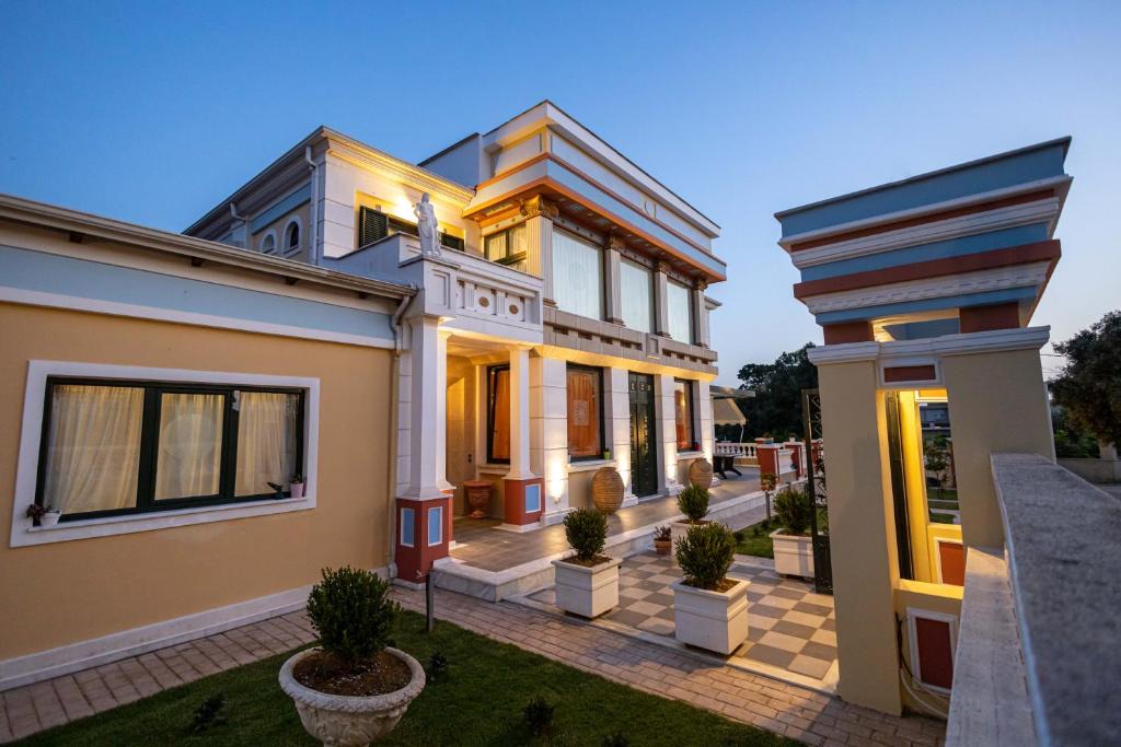 Mytikas Villa | Villa Reale