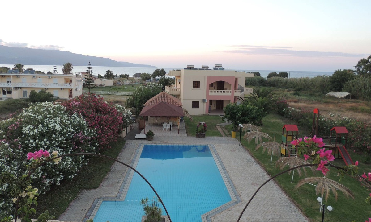 Tavronitis Apartment | Villa Rita Apartments