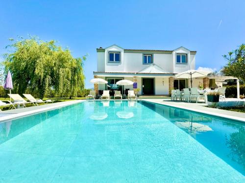 Velonades Villa | Villa Rubina Sidari with private pool by DadoVillas
