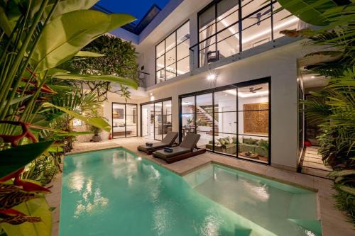 Sunset Road Villa | Villa Samyati Kerobokan