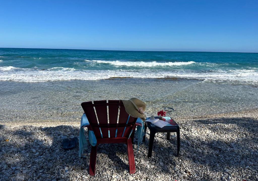 La Cienaga Bed & Breakfast | Villa Sea Foam Shore