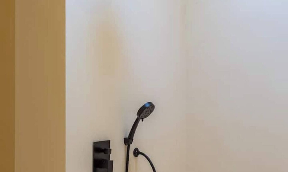 Batu Bolong Villa | Villa Sen4 3BDR - 3 Min Echo Beach