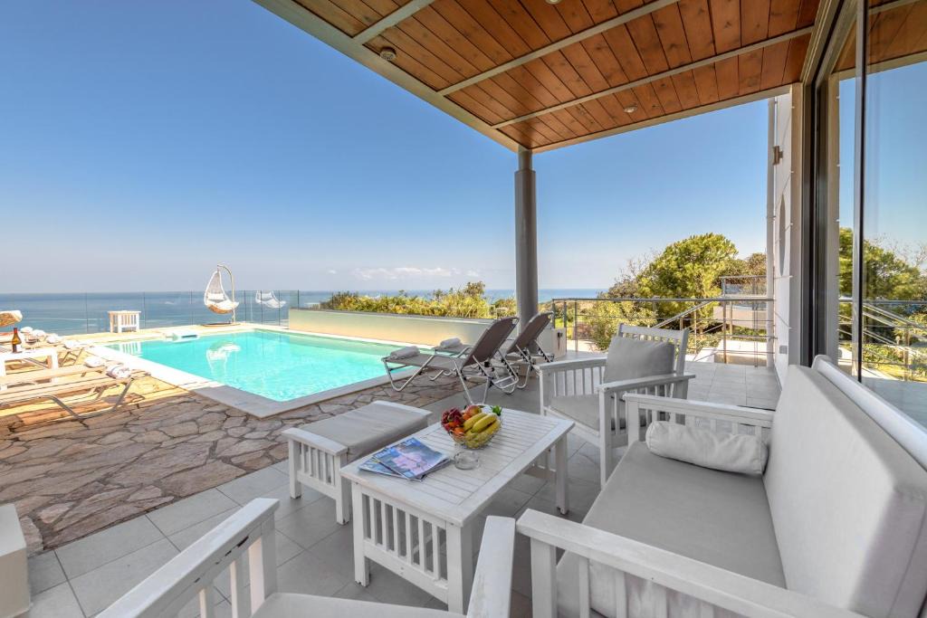 Atsipópoulon Villa | Villa Serenity - With Private Heated Pool