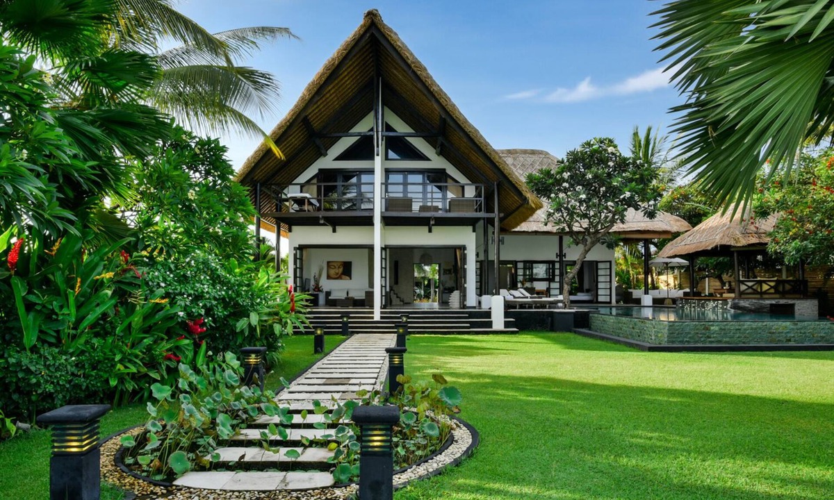 Villa Sheeba | Lokapaksa