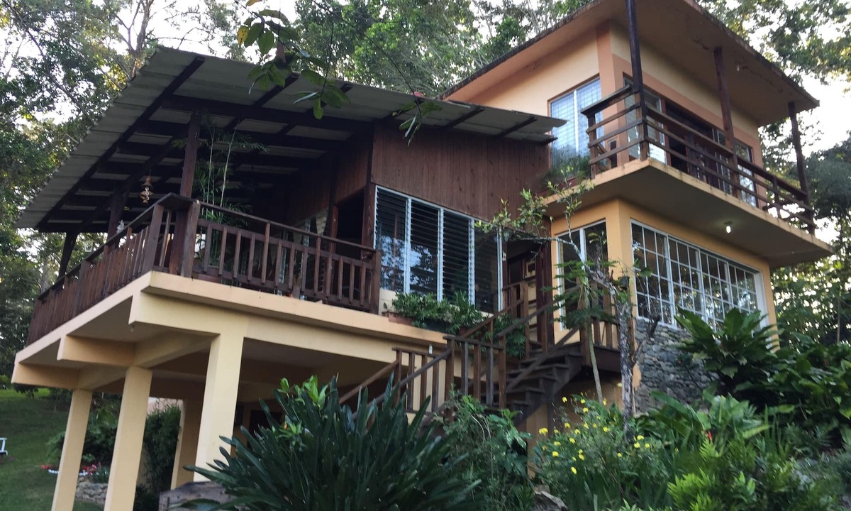 Jarabacoa Villa | Villa Sosa is located 8 min from Jarabacoa town, shops, markets, restaurant.