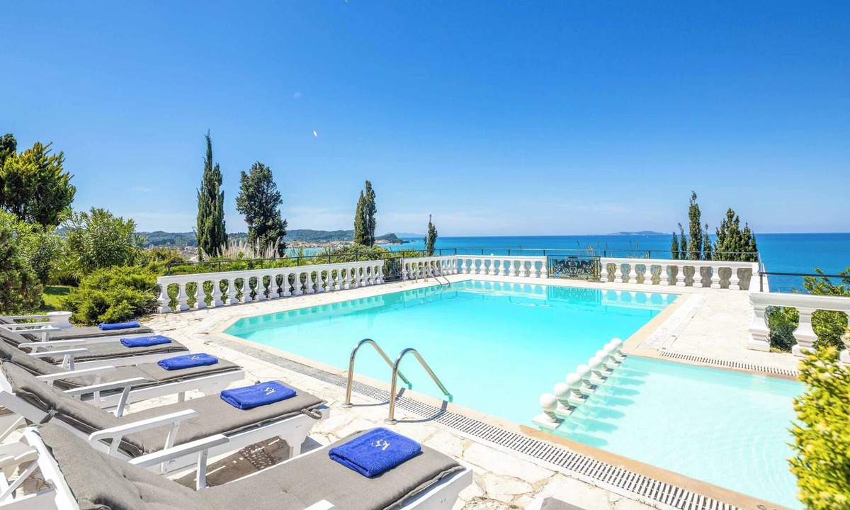 Sidari Villa | Villa Stella - Three Bedroom Villa, Sleeps 6