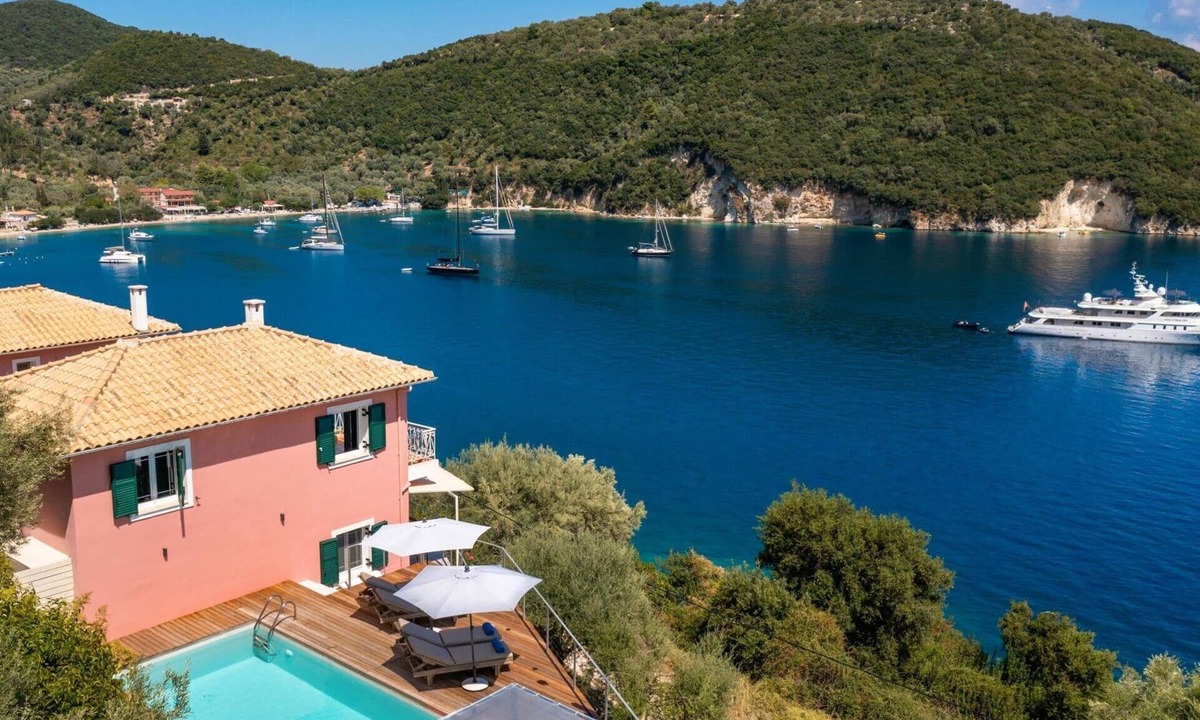 Nidri Villa | Villa Thalassa Desimi by Villa Plus