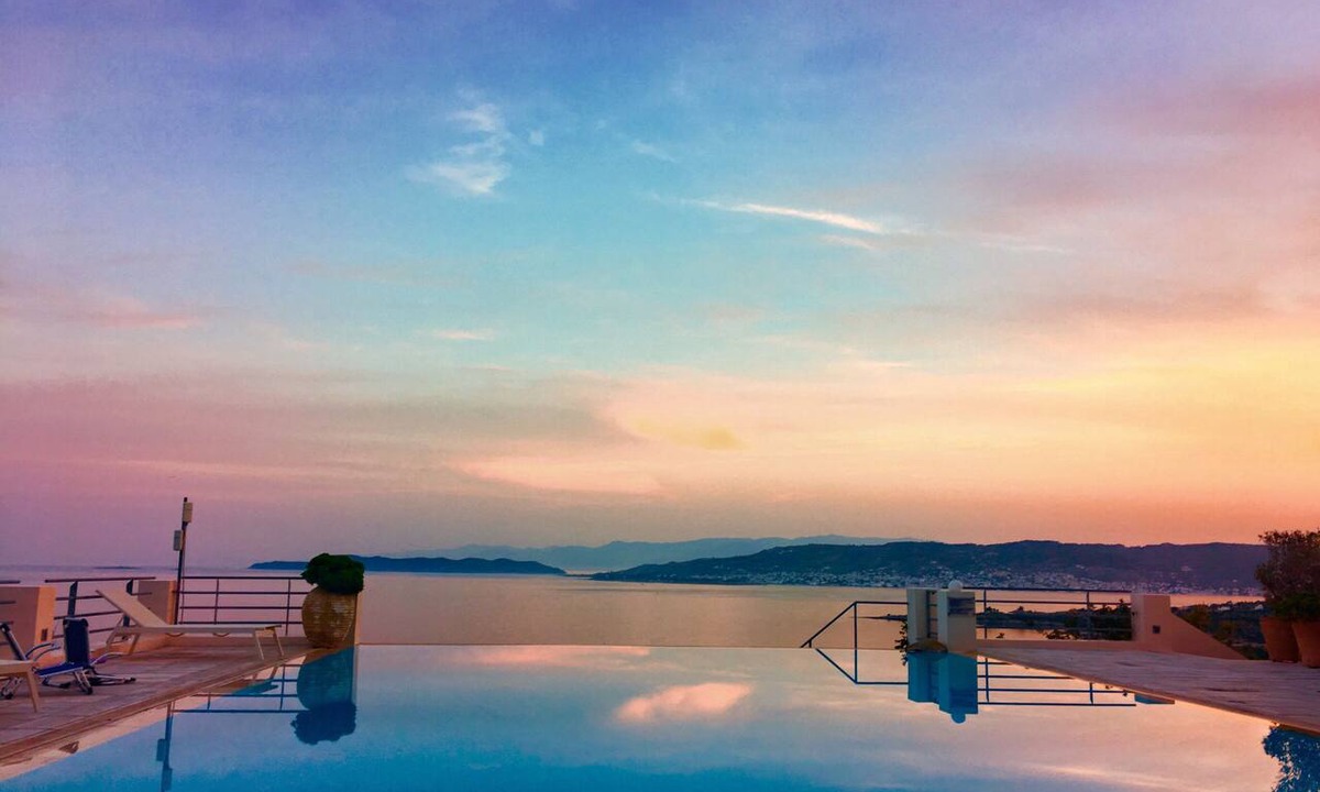 Agios Emilianos Villa | Villa Thalia ✧ Floating Heaven