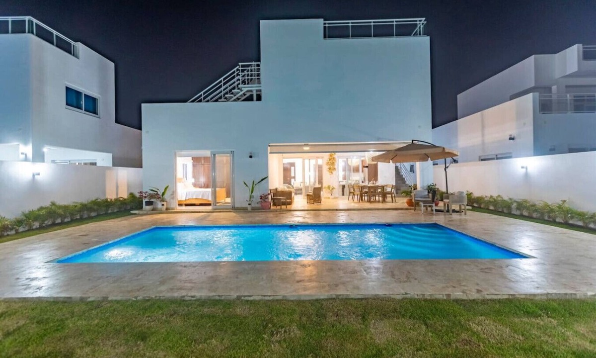 La Esplanada Villa | Villa Valentina Oceanfront Bliss