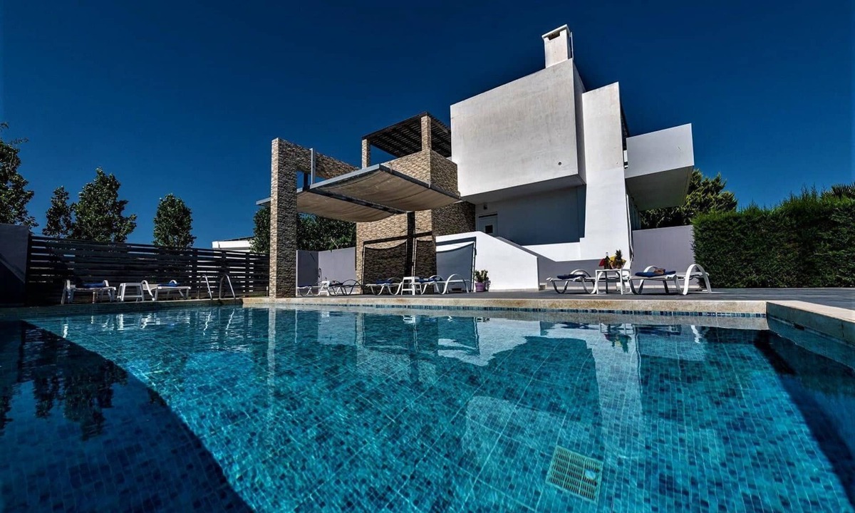 Zipari House | Villa "Xenos" with view of the water