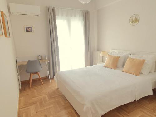 Ampelokipoi Apartment | Vintage Chic