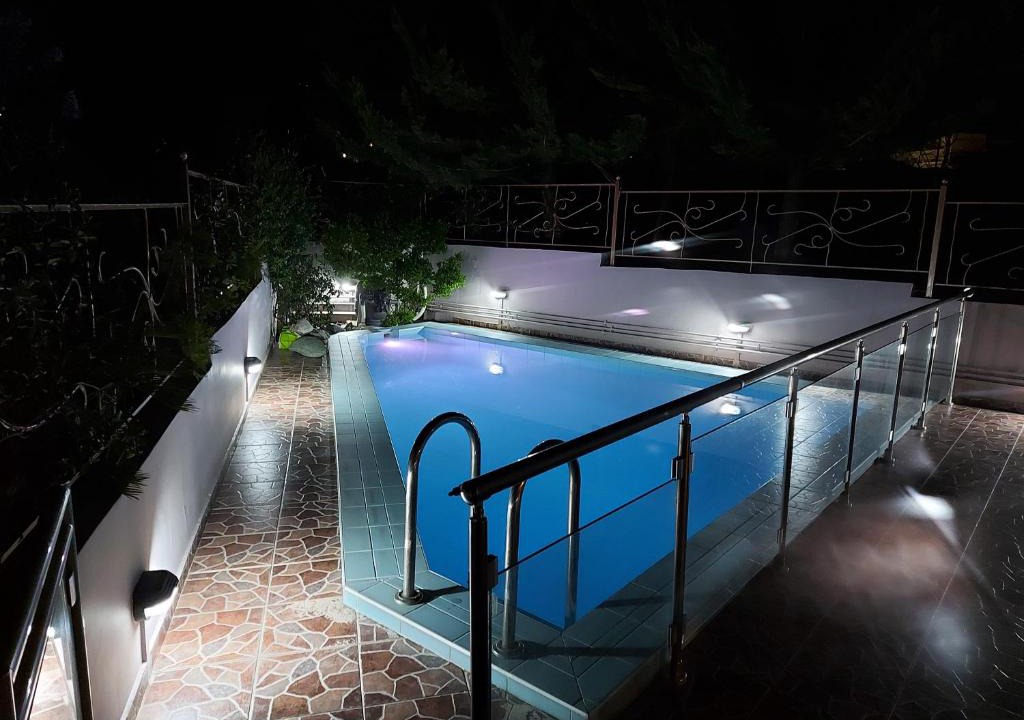 Volos City Centre Apartment | Violet Studio με πισίνα