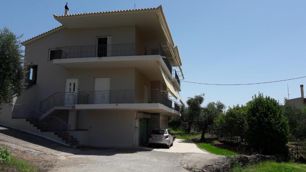 Paralia Vergas Apartment | Vithos Apartment