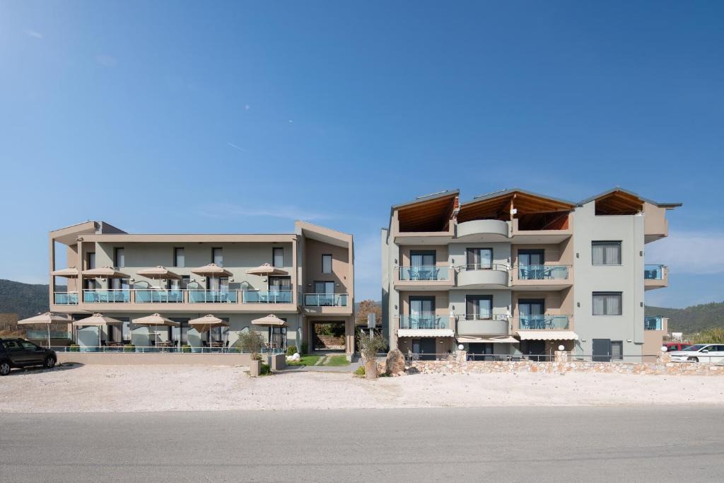 Sarti Hotel | Vrahakia beach