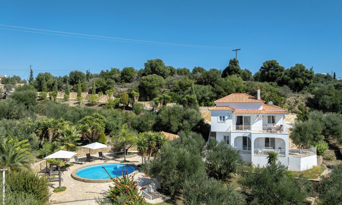Pylos-Nestoras House | Vrisoules pool villa