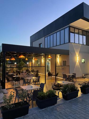 Kamez Hotel | VV Luxe