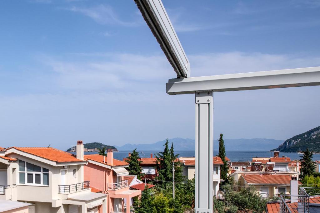 Nea Iraklitsa Apartment | W2 Rooms